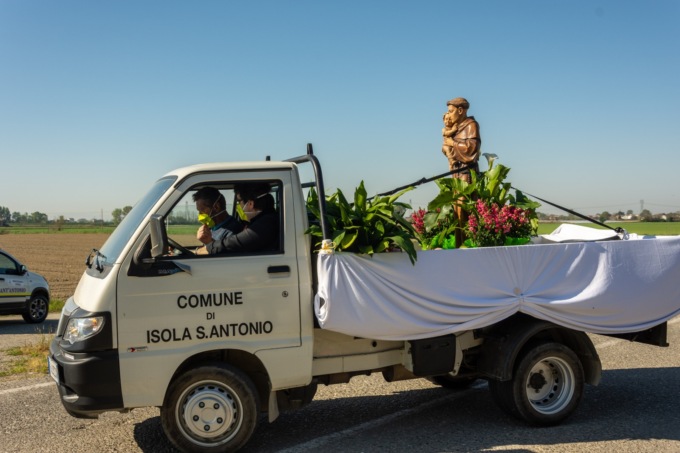Nadia Torti, la voce dell’inno di Isola Sant’Antonio