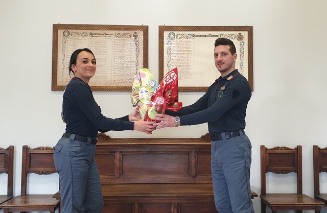 Torino: uova di Pasqua dalla Nestlè per i figli dei poliziotti
