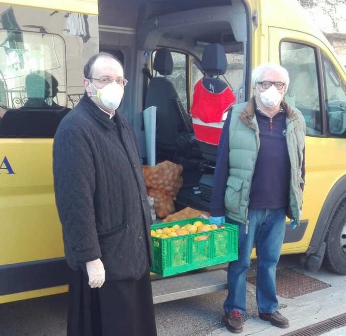 Armati di solidarietà contro l’emergenza Coronavirus