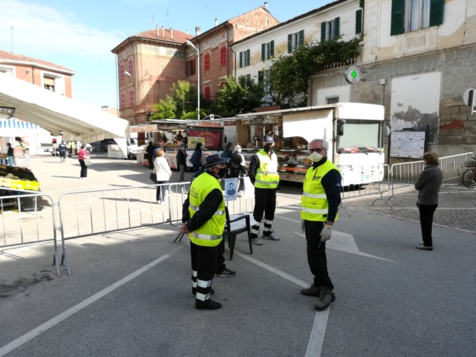 Castellazzo Bormida: riapre il mercato del sabato in Piazza Vittorio Emanuele