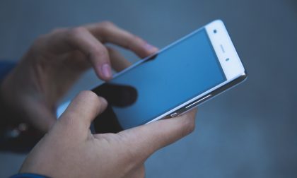 Revenge Porn ad Alessandria: minaccia la ex con le forbici e le ruba il telefonino, poi mette online sue foto e video hard