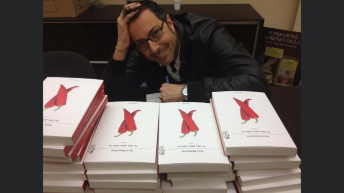 Lo scrittore Luca Bianchini racconta il suo nuovo libro a Filo Diretto