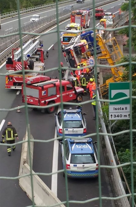 Grave incidente sul lavoro tra Liguria e Toscana: cede ponteggio, gravi in due