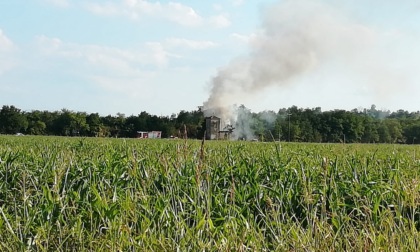 Casolare in fiamme tra Sezzadio e Predosa