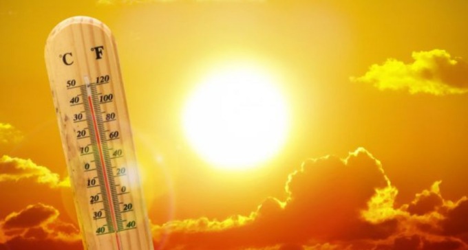 Caldo in Liguria: 300 chiamate in più al 118