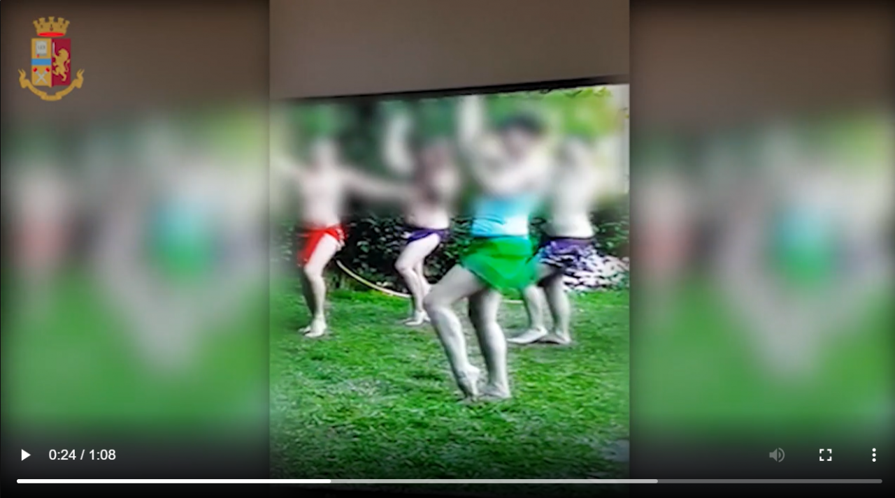 Psico-setta in Piemonte: “il Dottore” venerato come un Dio torturava ragazze e bambine