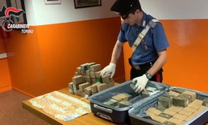 Torino: 50 kg di hashish in taxi, 3 arresti dei Carabinieri