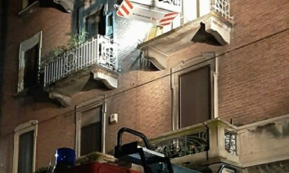 Torino, uomo ferito dopo cedimento ringhiera del balcone