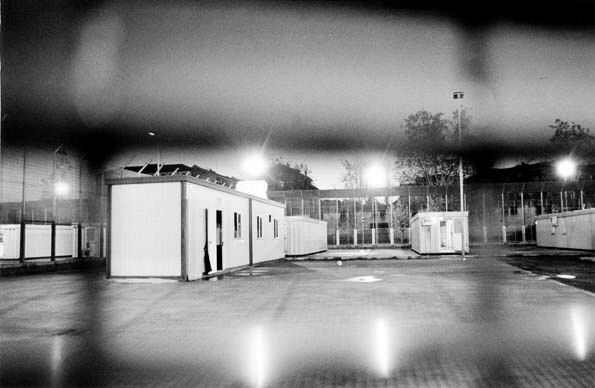 Disordini nel Cpt di Torino, un poliziotto ferito