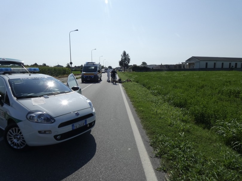 Pirata della strada investe ciclista, nel sangue alcool e droga