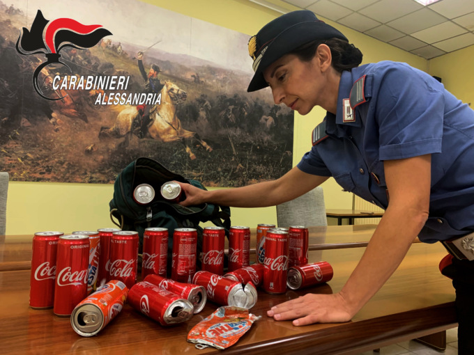 Alessandria: fermato mentre lancia lattine contro le auto nel sottopasso del Cristo