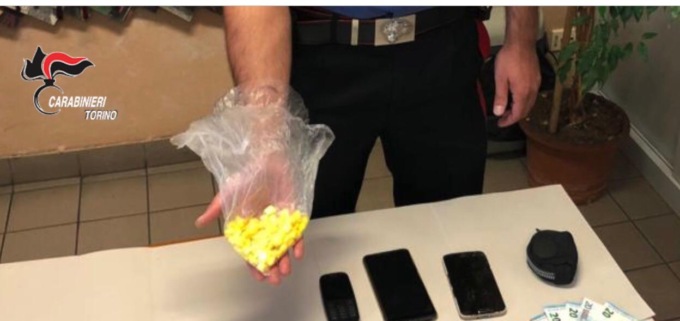 Orbassano, sequestrate marijuana, crack e cocaina: tre arresti