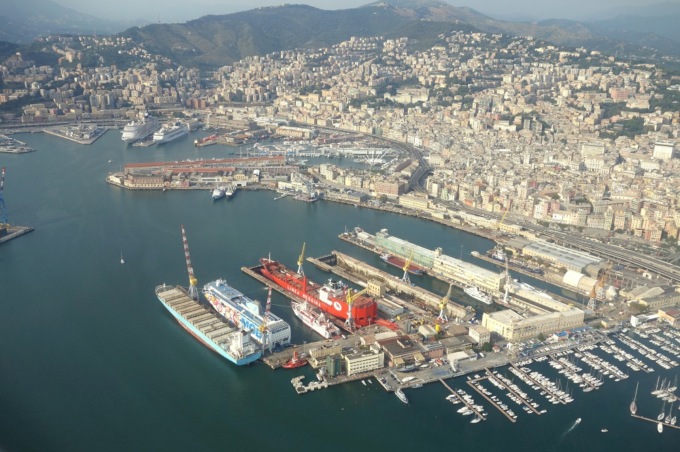 Porto di Genova: Guardia costiera sgomina traffico illecito di rifiuti