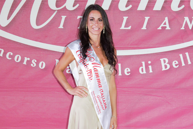 Miss Mamma Italiana 2020, la fascia “Glamour” all’alessandrina Valeria Simonetti