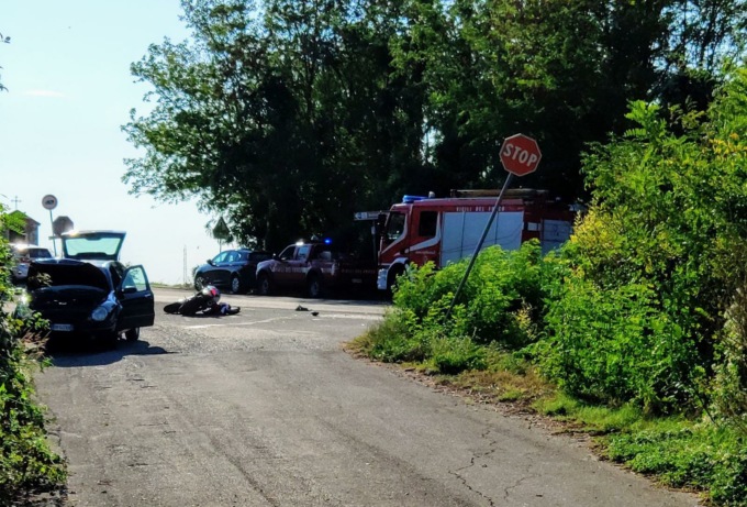 Scontro auto-moto tra Villalvernia e Pozzolo Formigaro
