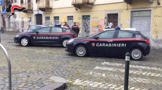 Torino, evadono dai domiciliari per una birra, i Carabinieri li arrestano