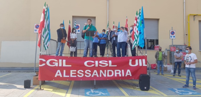 Alessandria: sindacati in piazza per “Ripartire dal lavoro”