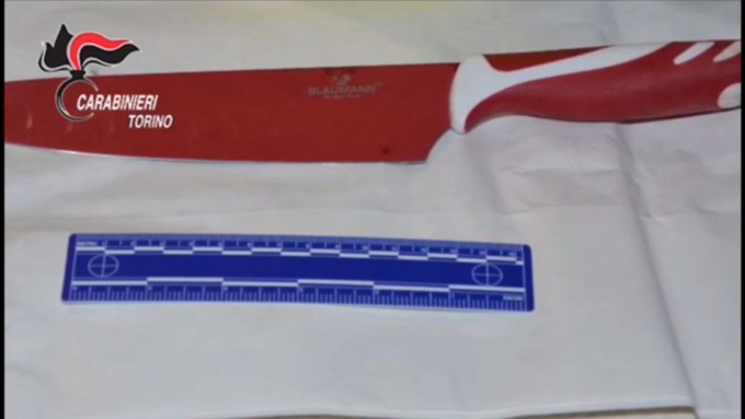Torino: accoltella e minaccia la ex fidanzata, arrestato