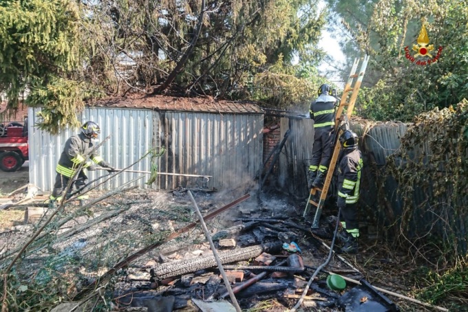 Astuti, incendiato capannone degli attrezzi