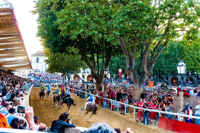 Niente Palio di Asti nel 2020, non accadeva dal 1966
