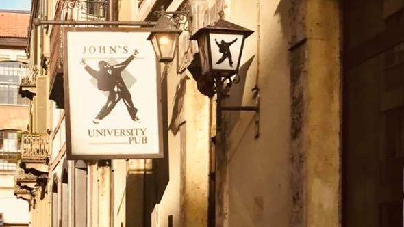 John’s Pub bloccato dal Dpcm, ma non apre di giorno per non danneggiare gli altri locali