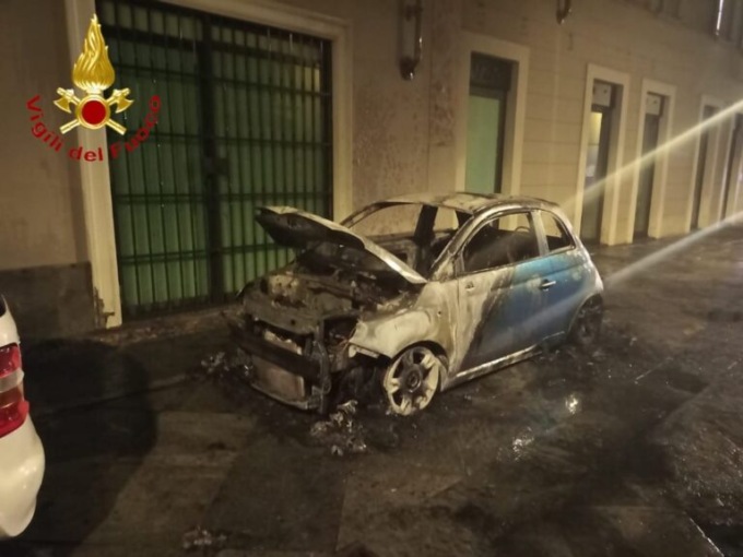 Asti, tre auto incendiate nella scorsa nottata