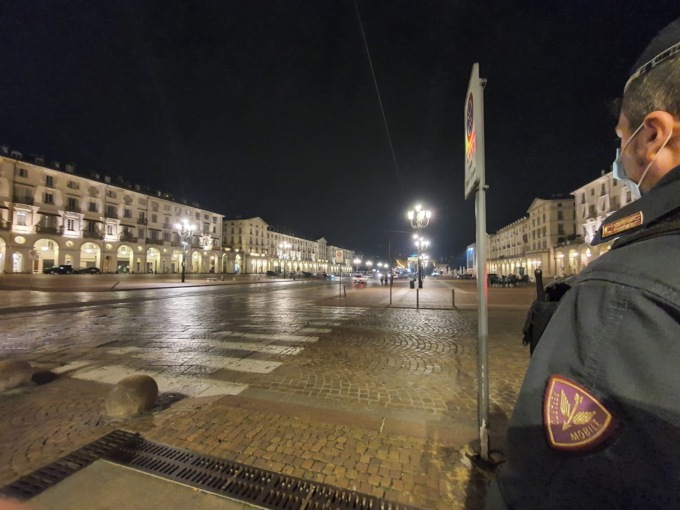 Torino, controlli sulla movida: sanzioni e denunce