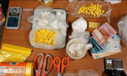 Torino: arrestati due pusher, rinvenuti 400 gr di cocaina