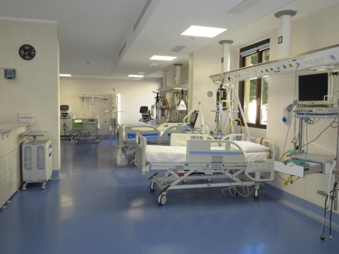 Nuova ondata Covid: un morto ogni 2 minuti in Italia