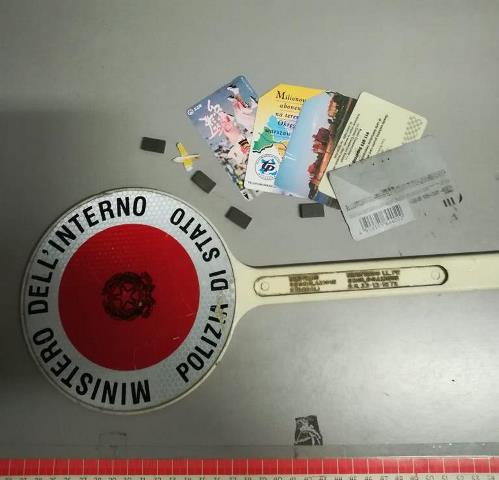 Torino, Polizia arresta 2 professionisti dei furti in appartamento