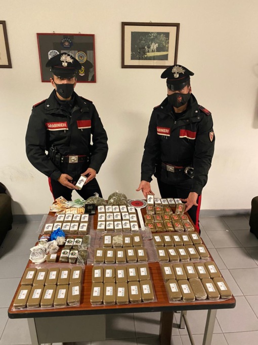 Torino, droga: arrestato corriere di 59 anni