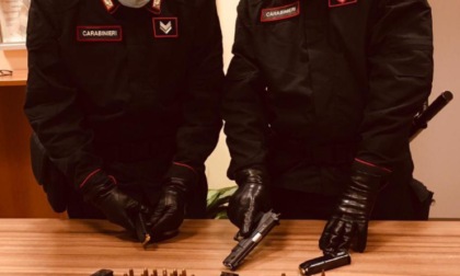 Torino, va dai Carabinieri e chiede di essere arrestato: “Ho una pistola”