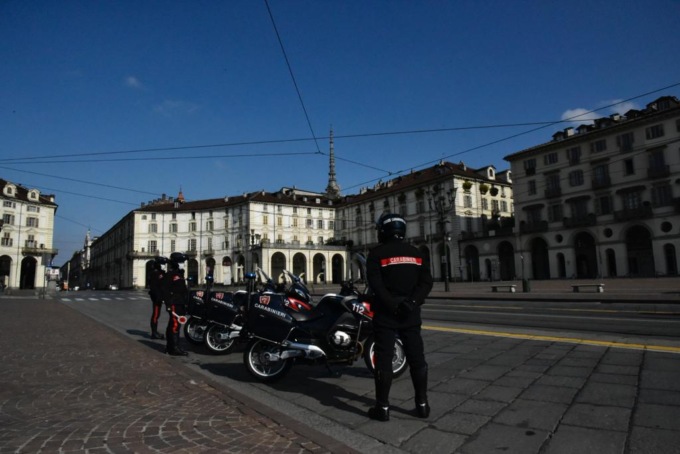 Torino, controlli dei Carabinieri in centro e a San Salvario, due arresti