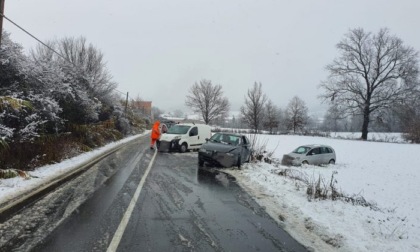 Altavilla, soccorritore travolto da automobilista