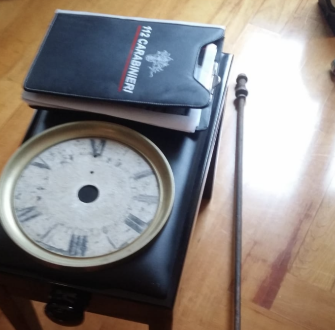 Recuperato dai Carabinieri lo storico orologio della torre del Quirinale trafugato