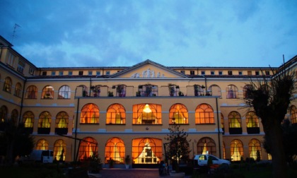 Valenza, focolaio Covid in Rsa: 6 decessi e 49 contagi