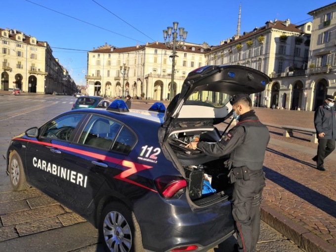 Torino, controlli dei Carabinieri durante festività natalizie
