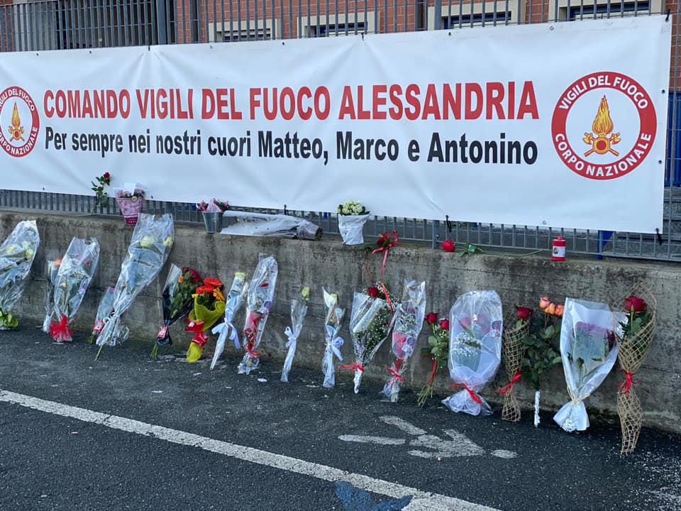 Strage di Quargnento: un fiore in onore di Marco, Antonino e Matteo