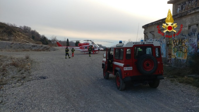 Genova: uomo si infortuna nei pressi del Forte dei Ratti, soccorso con l’elicottero