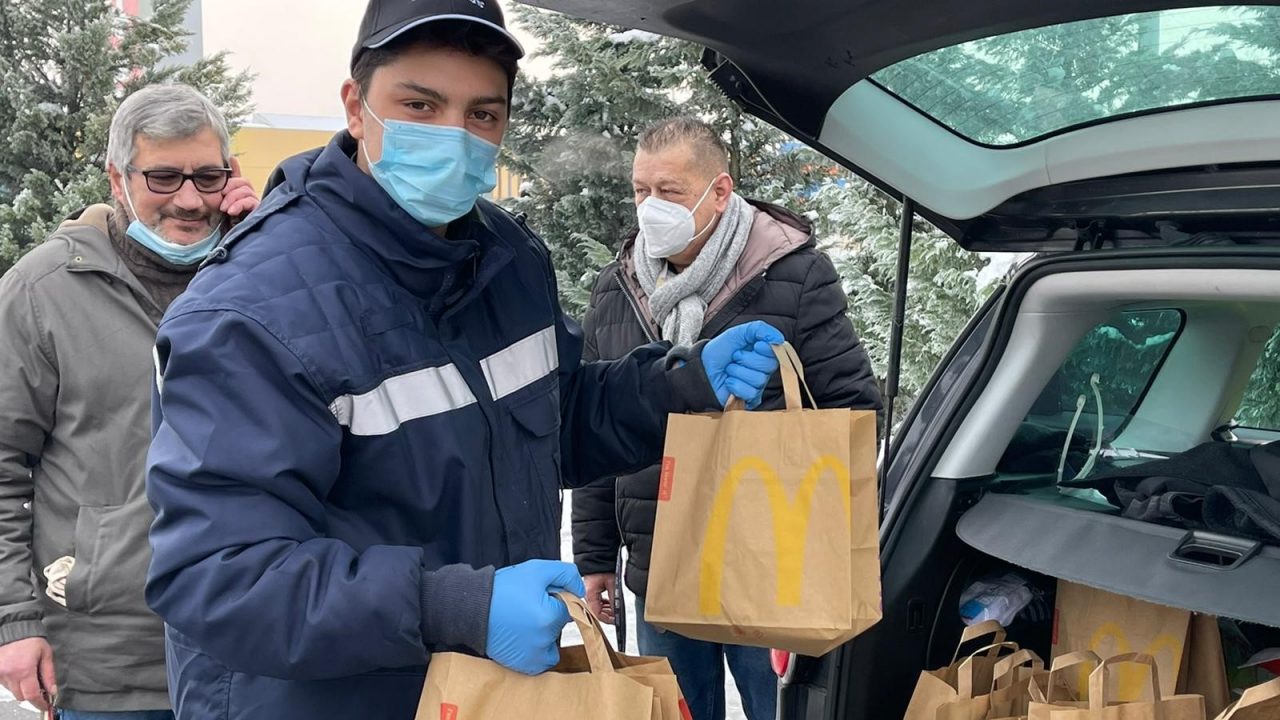 Alessandria, McDonald’s donerà 200 pasti caldi a settimana fino a fine marzo