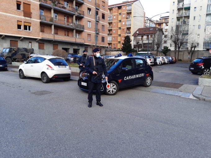 Torino: sventata rapina in ditta, arrestati tre banditi