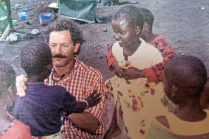 Da Goma a Pyongyang: le missioni del pediatra giramondo che ora vive a Novi