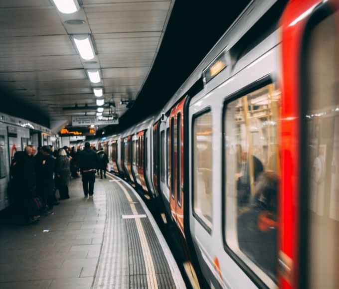 Metropolitana in tilt a Torino: problemi a Porta Nuova e Porta Susa