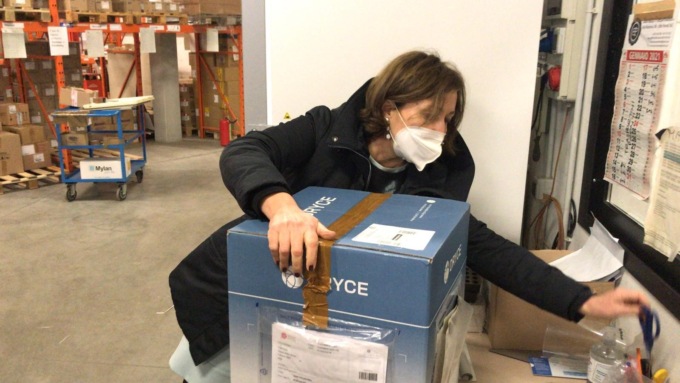 Vaccino Moderna: consegnati le dosi in Piemonte