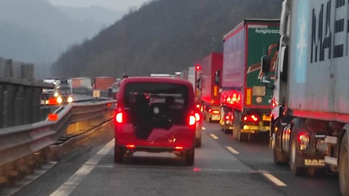 Apertura viabilità ed esenzione pedaggio, è ancora stallo totale sulla frana del Gnocchetto