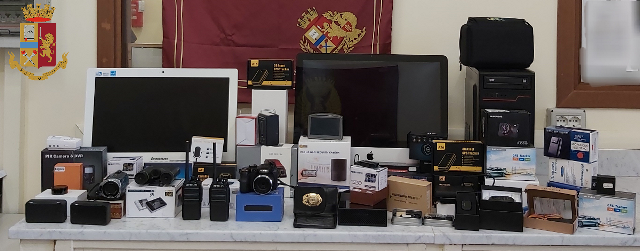 Torino: denunciato investigatore privato abusivo