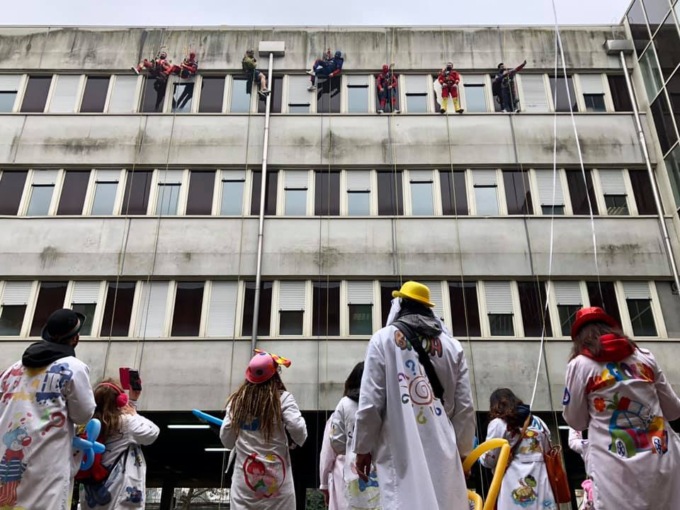 Supereroi acrobatici all’ospedale Infantile di Alessandria