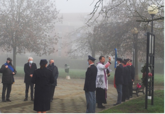 Alessandria: deposta corona in Piazza Palatucci