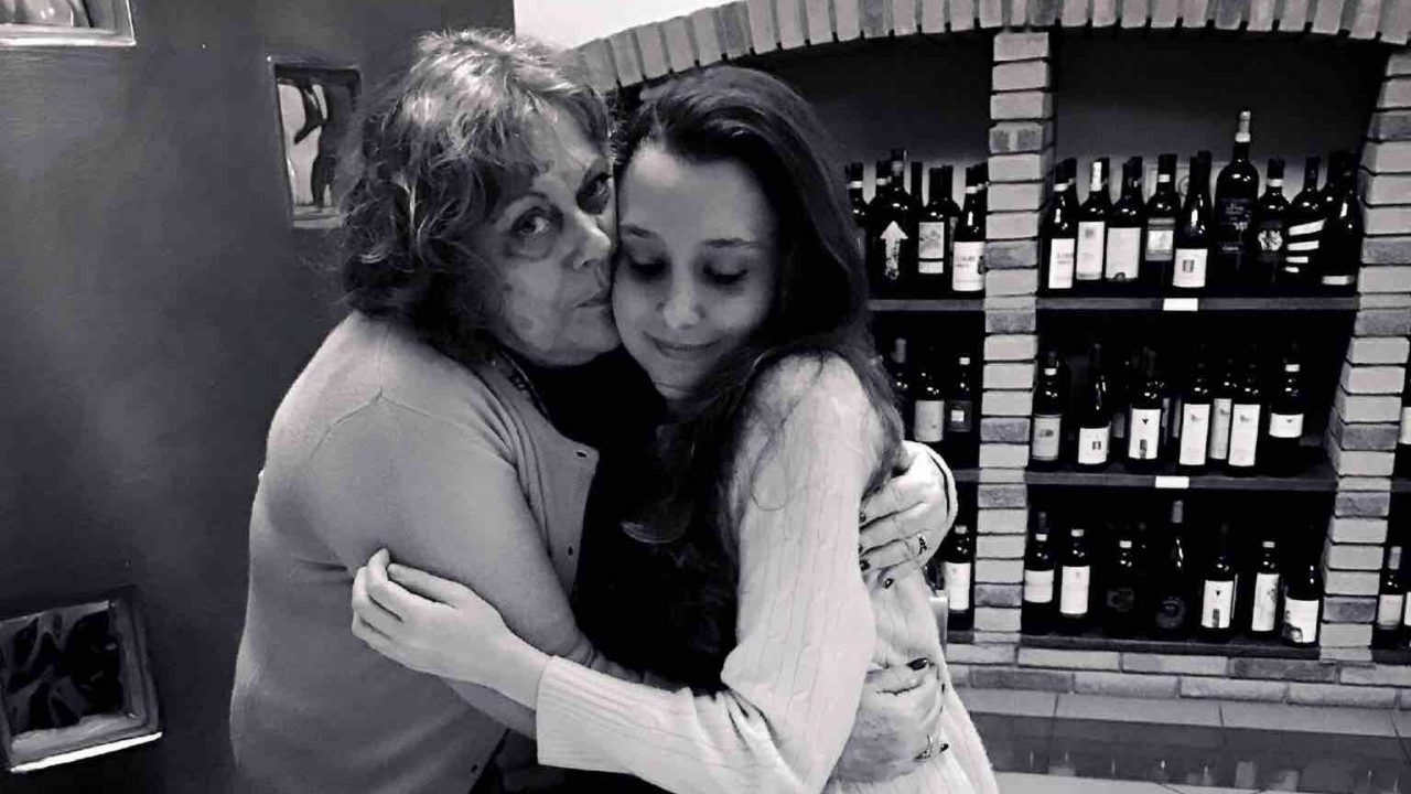 In pochi giorni ha perso mamma e sorella a causa del Covid, aperta raccolta fondi “Un aiuto per Gio”