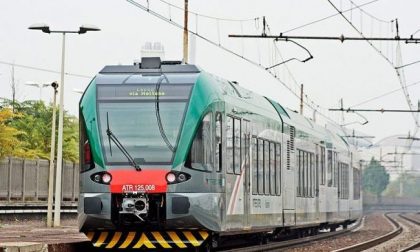 Trenord chiede 10 mila euro di danni ai pendolari che avevano preso in giro l’azienda
